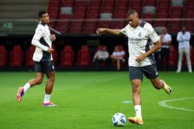 團結始於信 團結始於信